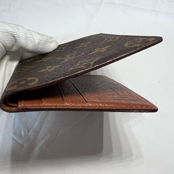 Louis Vuitton Monogram Bi-fold Wallet - Picture 3 of 7